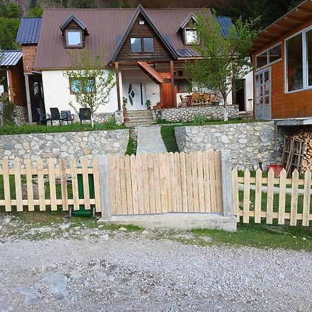 Hotel Bujtina Albjoni à Valbone Extérieur photo