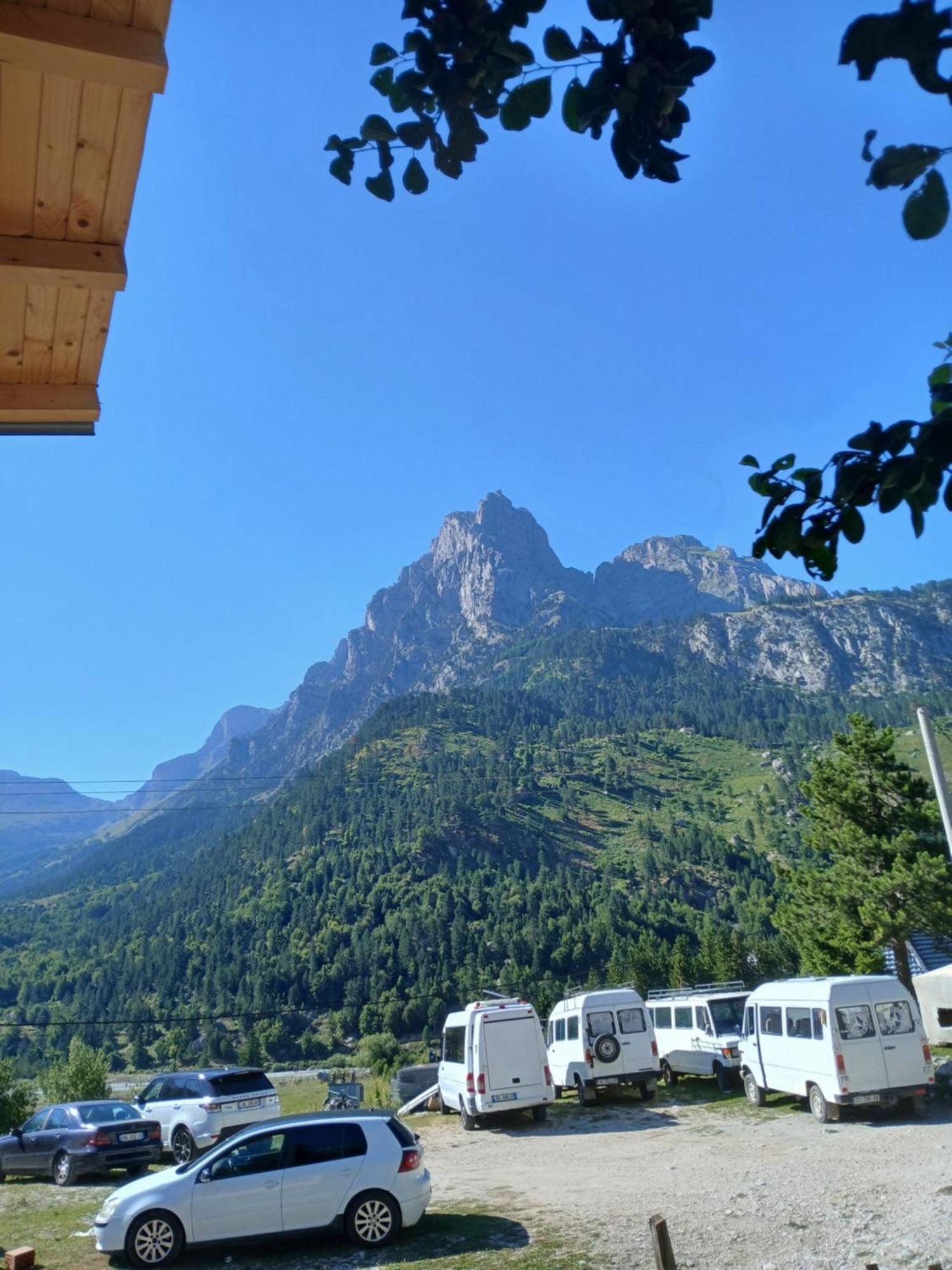 Hotel Bujtina Albjoni à Valbone Extérieur photo